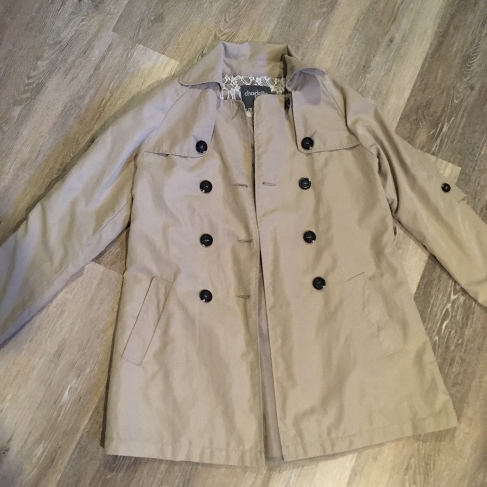 Light Jacket - Picture 2 of 4